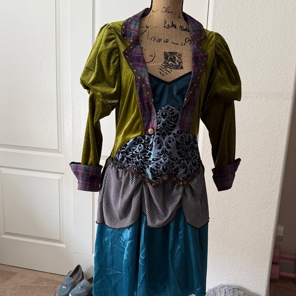 Leg Avenue Other - Olive Green Velvet Puff Sleeve Tailcoat Dress